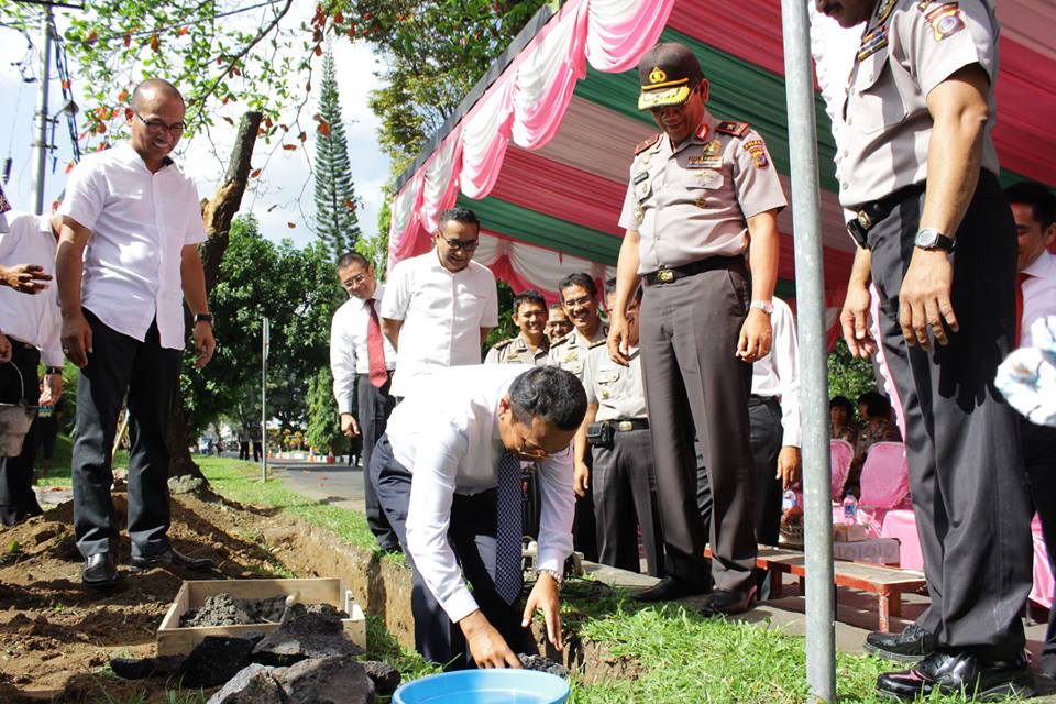 Peletakan Batu Pertama Pembangunan Kantor Kas BRI Polda Sulut